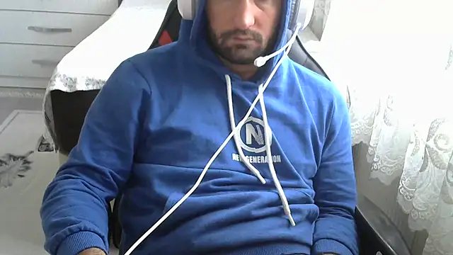 Snapshot of crazybaby5461 chatting on January 15, 2026, 1:36 pm crazybaby5461 online show from January 15, 2026, 1:36 pm