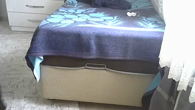 Snapshot of crazybaby5461 chatting on February 8, 2026, 10:35 am crazybaby5461 online show from February 8, 2026, 10:35 am