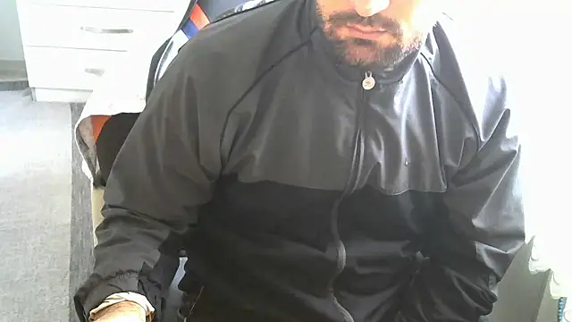 Snapshot of crazybaby5461 chatting on January 11, 2026, 10:44 am crazybaby5461 online show from January 11, 2026, 10:44 am