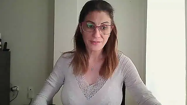 Snapshot of Sanada_hot chatting on October 9, 2025, 12:17 pm Sanada hot online show from October 9, 2025, 12:17 pm