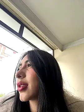 isabella jade online show from September 16, 2025, 1:34 pm