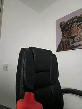 isabella jade online show from March 16, 2026, 9:39 pm