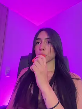 isabella jade online show from March 11, 2026, 8:14 pm