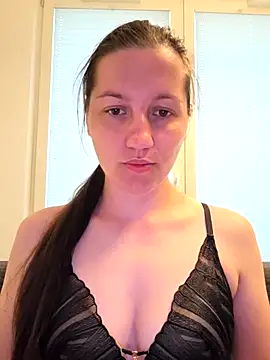 Nicole-Ray online show from June 14, 2026, 6:20 pm