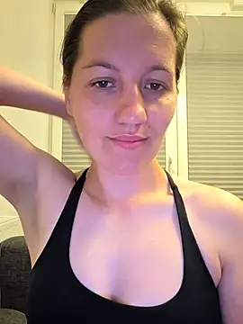 Nicole-Ray online show from July 5, 2026, 8:15 pm