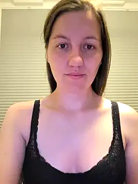 Nicole-Ray online show from July 15, 2026, 10:28 pm
