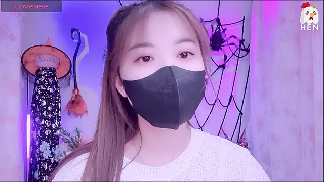 hen237 online show from November 8, 2025, 12:58 am