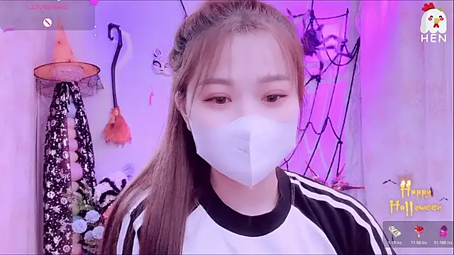 hen237 online show from October 25, 2025, 9:48 pm