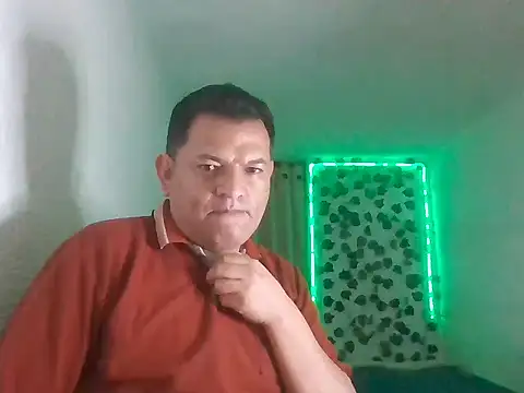SexDiffrent online show from May 15, 2026, 11:47 pm