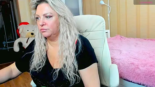 Snapshot of PamHardFuck chatting on March 15, 2026, 7:21 pm PamHardFuck online show from March 15, 2026, 7:21 pm