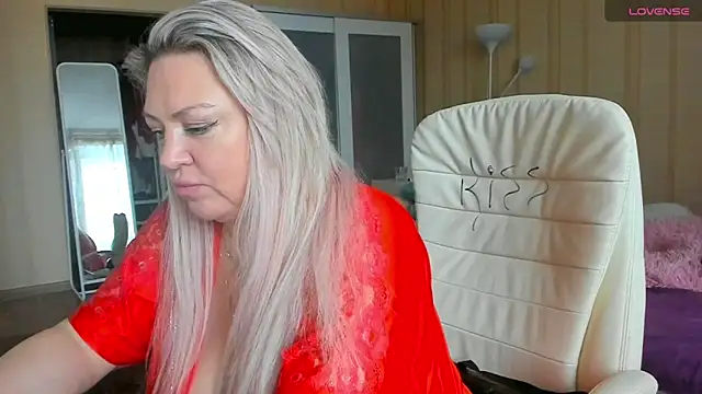 Snapshot of PamHardFuck chatting on February 9, 2026, 9:29 am PamHardFuck online show from February 9, 2026, 9:29 am