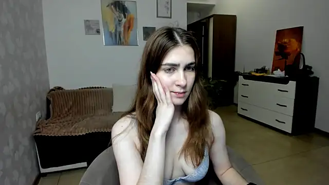KaraWill online show from July 28, 2026, 7:39 pm
