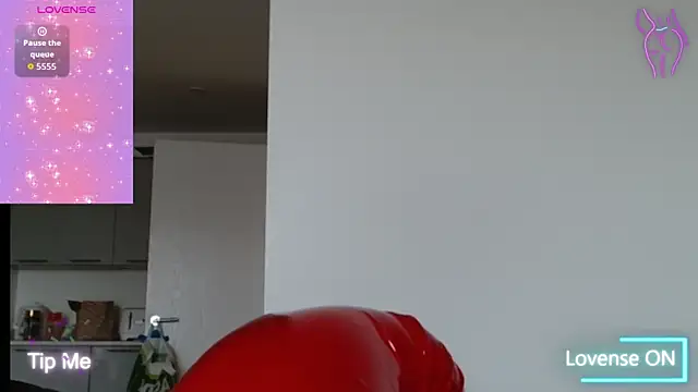 chelseablonde online show from October 2, 2025, 12:08 pm