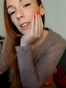 clara-francaise online show from September 25, 2025, 6:58 pm