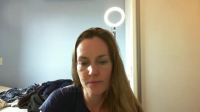 Annylove1 online show from November 6, 2025, 5:06 pm