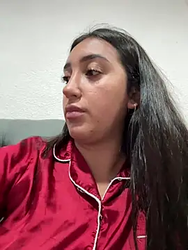 Snapshot of Hannahoff chatting on February 13, 2026, 5:07 am Hannahoff online show from February 13, 2026, 5:07 am