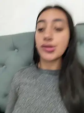 Snapshot of Hannahoff chatting on March 12, 2026, 4:18 am Hannahoff online show from March 12, 2026, 4:18 am