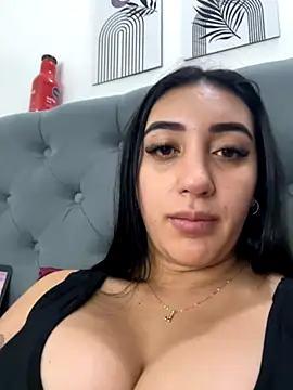 Hannahoff online show from November 27, 2025, 5:52 am