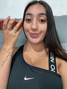 Snapshot of Hannahoff chatting on February 17, 2026, 3:15 am Hannahoff online show from February 17, 2026, 3:15 am