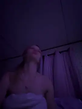 kelsieann1 online show from September 11, 2025, 9:53 am