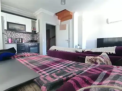 ALPHANDRE online show from December 14, 2025, 9:26 am