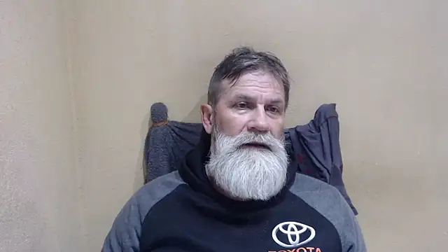 Snapshot of AlexNudo chatting on April 17, 2026, 2:14 am AlexNudo online show from April 17, 2026, 2:14 am
