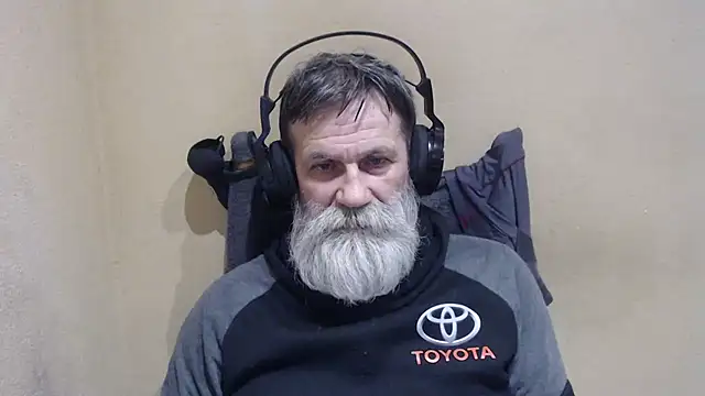 Snapshot of AlexNudo chatting on March 8, 2026, 11:35 am AlexNudo online show from March 8, 2026, 11:35 am