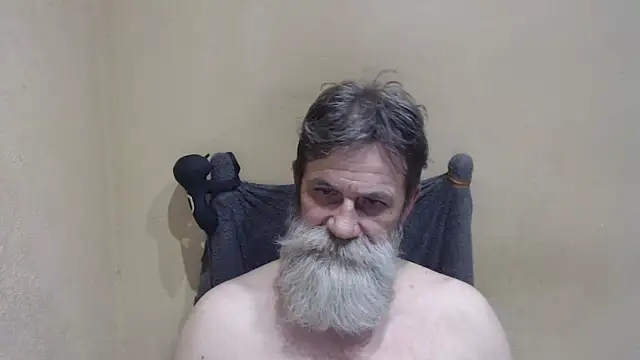 Snapshot of AlexNudo chatting on June 10, 2026, 3:24 pm AlexNudo online show from June 10, 2026, 3:24 pm