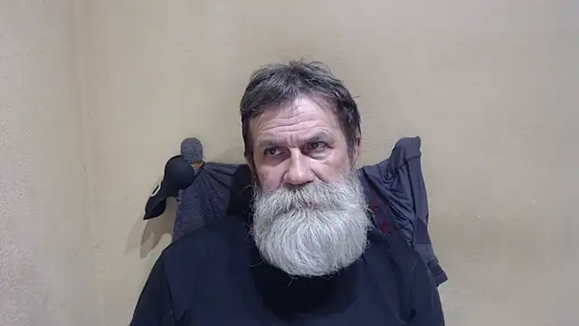 Snapshot of AlexNudo chatting on April 7, 2026, 6:32 pm AlexNudo online show from April 7, 2026, 6:32 pm