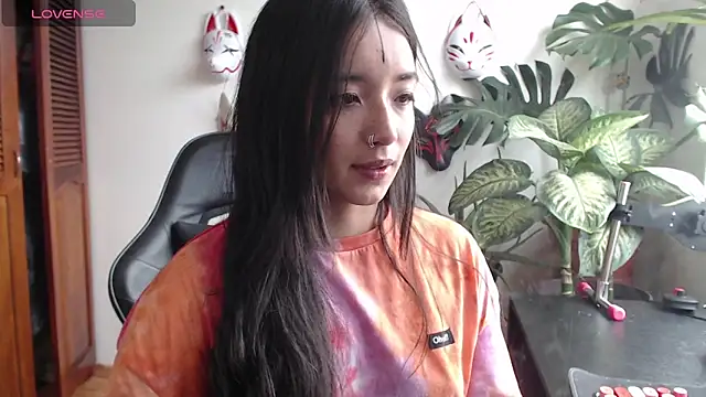 Snapshot of cat_salo chatting on February 22, 2025, 2:19 pm cat salo online show from February 22, 2025, 2:19 pm