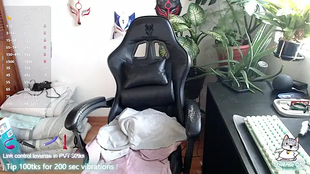 Snapshot of cat_salo chatting on October 29, 2025, 9:47 pm cat salo online show from October 29, 2025, 9:47 pm