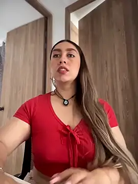 Im sophiie online show from July 1, 2026, 9:48 pm