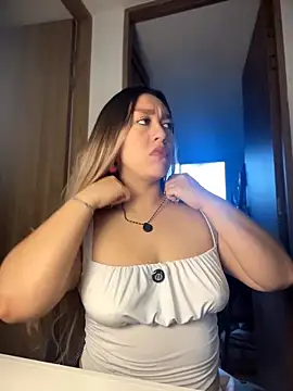Im sophiie online show from June 21, 2026, 11:21 pm