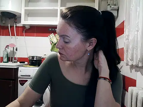 LoveNBloom online show from July 22, 2026, 6:21 pm