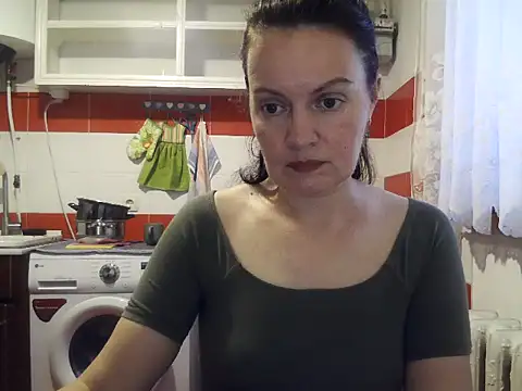 LoveNBloom online show from July 19, 2026, 5:53 pm