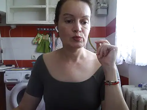 LoveNBloom online show from July 18, 2026, 4:59 pm