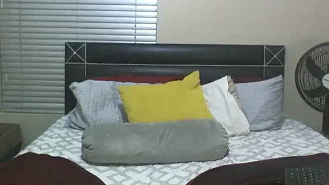 Rosehipsx76 online show from October 3, 2025, 7:15 pm