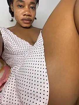 Snapshot of _yisela_ chatting on June 25, 2026, 12:08 am yisela online show from June 25, 2026, 12:08 am
