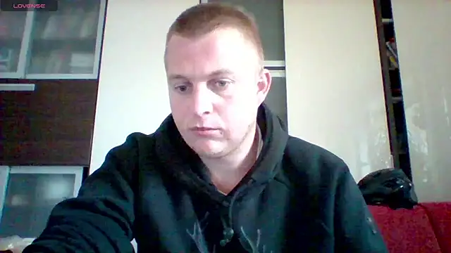 Matttthees online show from October 10, 2025, 2:40 pm