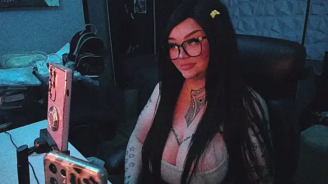 sheylagoddess11 online show from September 20, 2025, 4:06 am