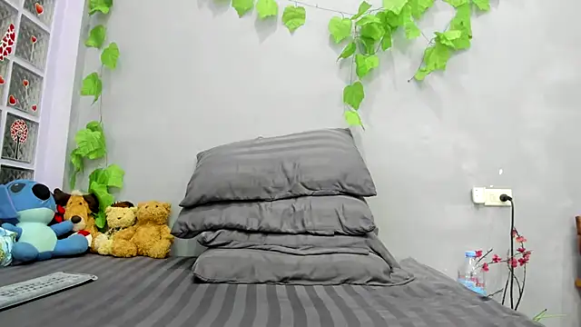 loveley jenny online show from June 12, 2026, 3:04 am
