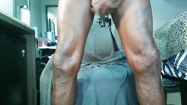 bobbiebone1xh online show from November 12, 2025, 6:34 pm