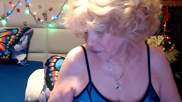 HappyWomanOn online show from May 3, 2026, 9:58 am
