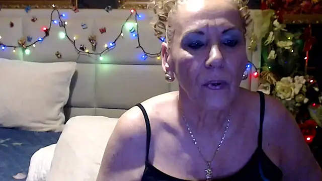 HappyWomanOn online show from August 6, 2026, 6:41 am
