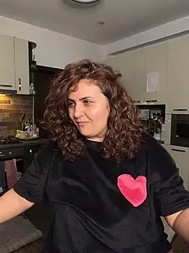 Snapshot of AnneKane chatting on February 7, 2026, 5:59 am AnneKane online show from February 7, 2026, 5:59 am