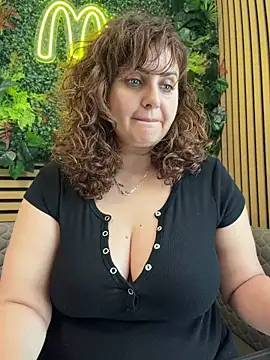 AnneKane online show from May 22, 2026, 9:07 am