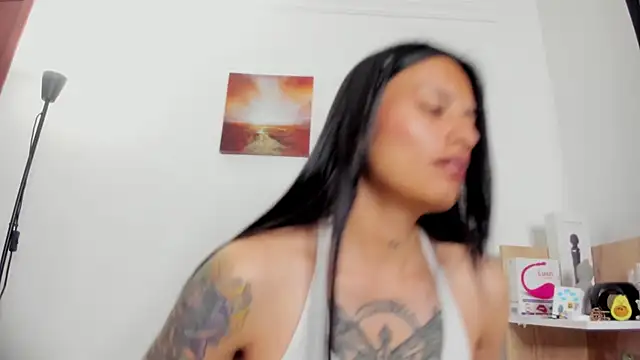nia  white online show from June 20, 2026, 2:38 am