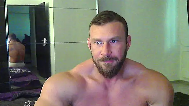 Snapshot of muscularkevin chatting on May 10, 2026, 1:46 pm muscularkevin online show from May 10, 2026, 1:46 pm