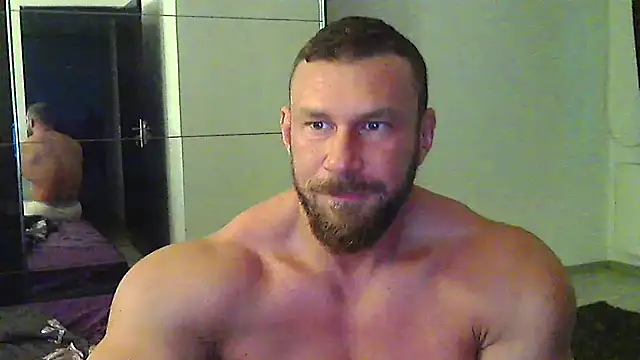 Snapshot of muscularkevin chatting on May 8, 2026, 3:43 am muscularkevin online show from May 8, 2026, 3:43 am