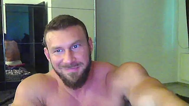 Snapshot of muscularkevin chatting on May 11, 2026, 2:45 pm muscularkevin online show from May 11, 2026, 2:45 pm